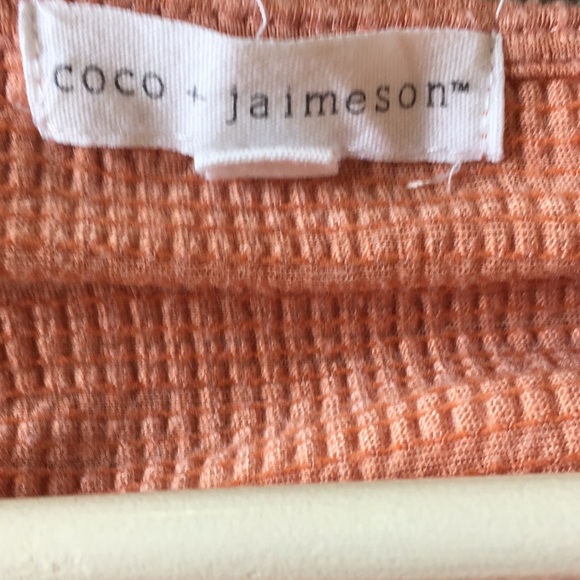 Coco & Jaimeson top - Picture 7 of 8